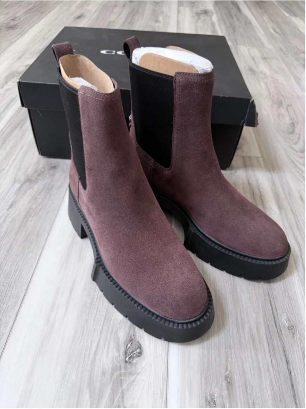Coach leah platform
